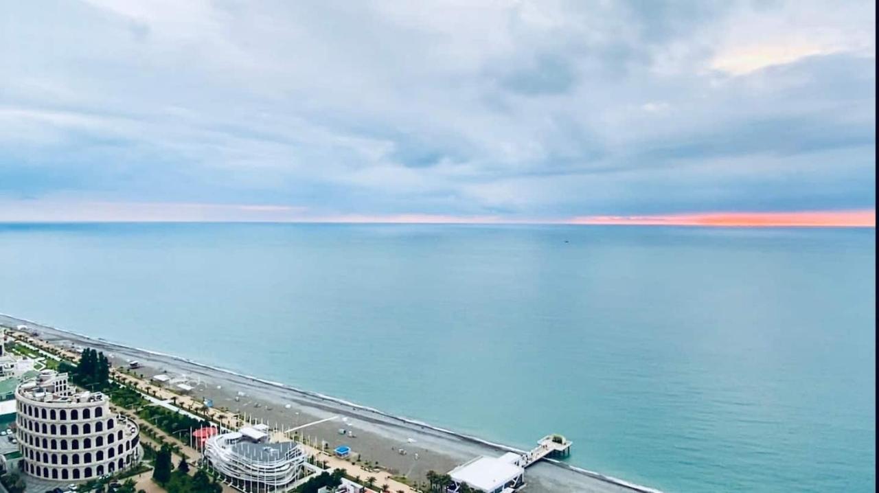 Sea View Apart-Hotel Orbi Twin Towers 1413 Batumi Exterior photo